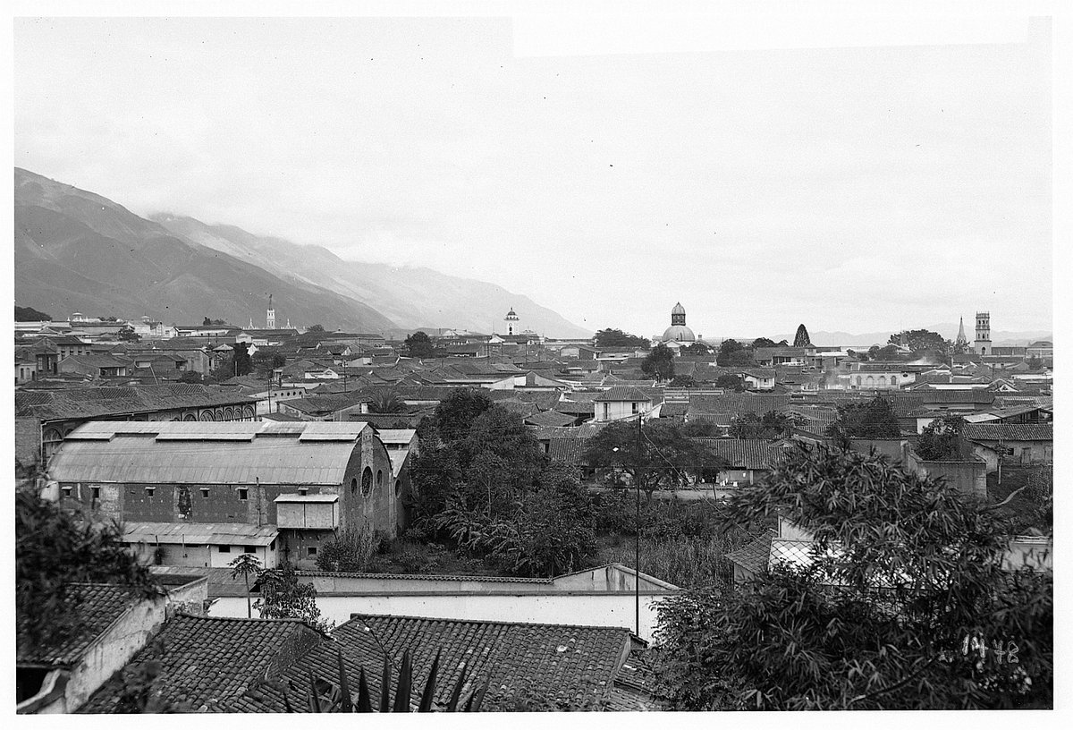 EU: Caracas, Venezuela: View over the city from a hill (1913), Caracas, Venezuela, 1913