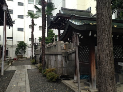 Mausoleum on east side of Hondo of Honnoji Temple, Kyoto, 2013