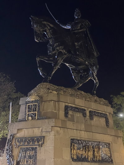 Monument to Mariscal Sucre - Ayacucho's Plaza de Armas, Perú, Ayacucho, 2025