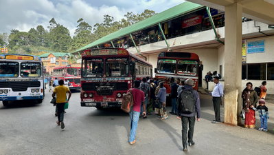 Estació d'autobusos a Nuwara Eliya, Nuwara Eliya, 2023