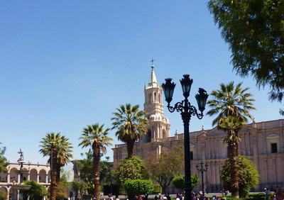 Arequipa.- La place d'armes et la Cathédrale, Arequipa, 2011