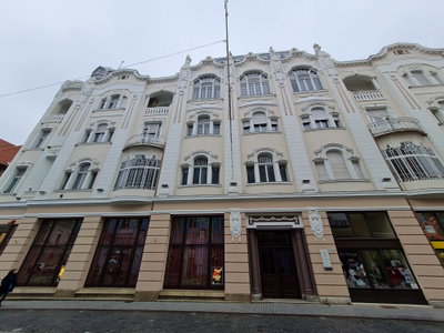 Palatul Apollo 2021 01, Oradea, 2021