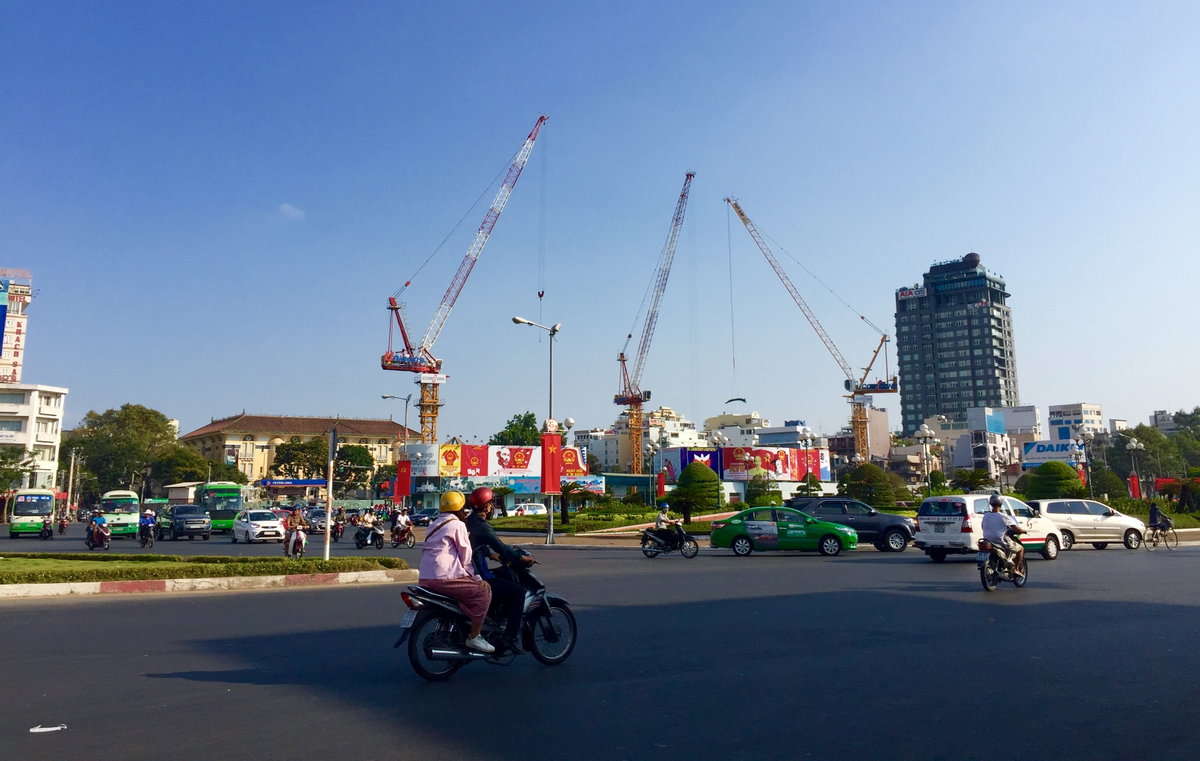 Khu vuc tram Metro chinh, vong xoay Quach Thi Trang,Phuong Ben Thanh Quận 1, TPHCM, Việt Nam, Ho Chi Minh City, Vietnam, 2016