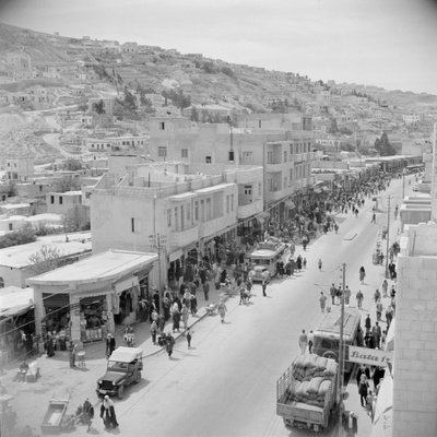 EU: Straatbeeld van de Prince Fallal street in Amman (1950), Amman, 1950