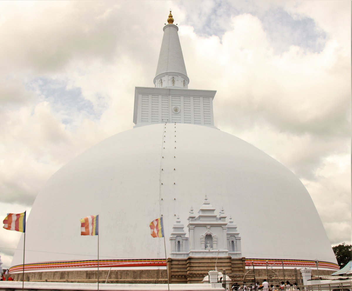 Ruwanwelisaya front view, Anuradhapura, Sri Lanka, 2017