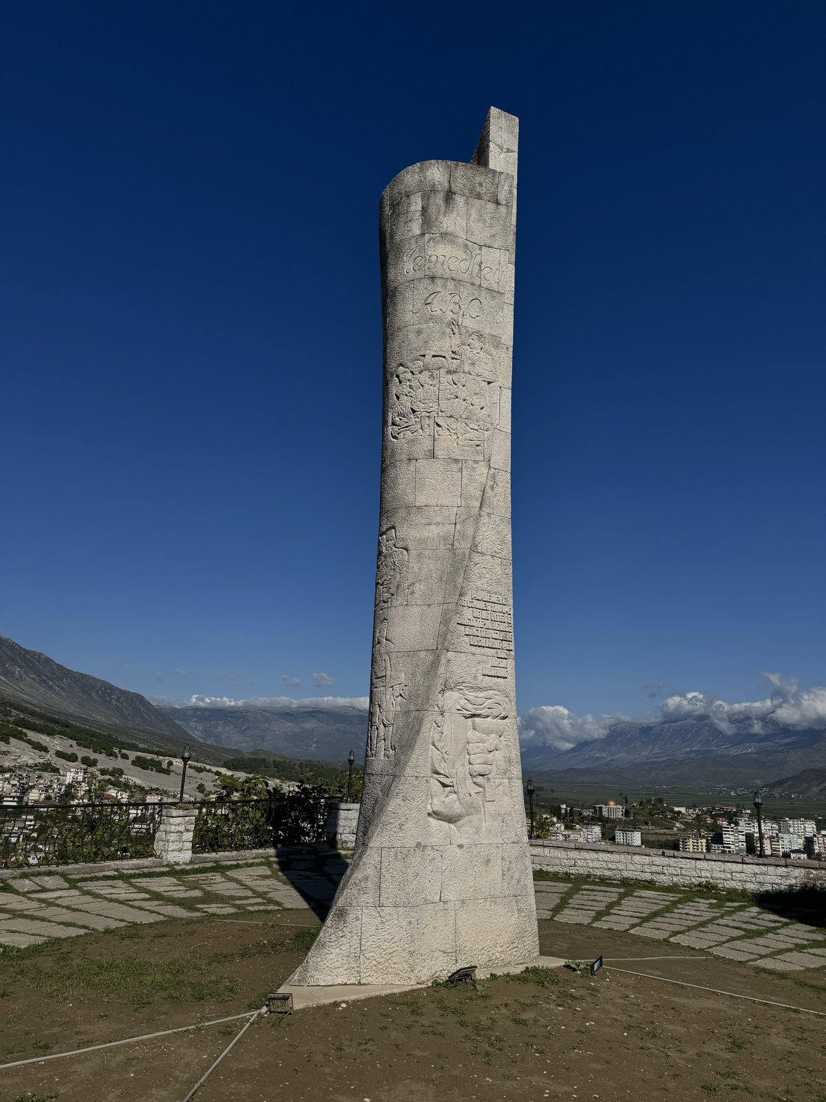 Obelisku i Gjirokastrës, Gjirokastër, Albania, 2024