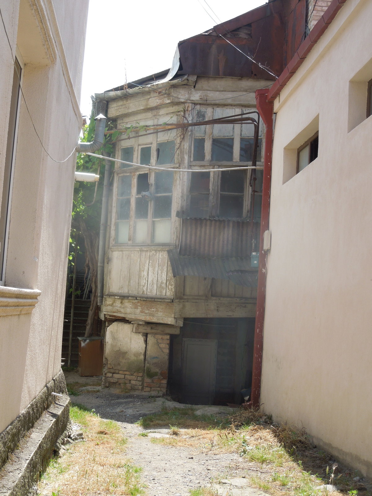 გორი. ხერხეულიძის ქუჩა 2, Gori, Georgia, 2016