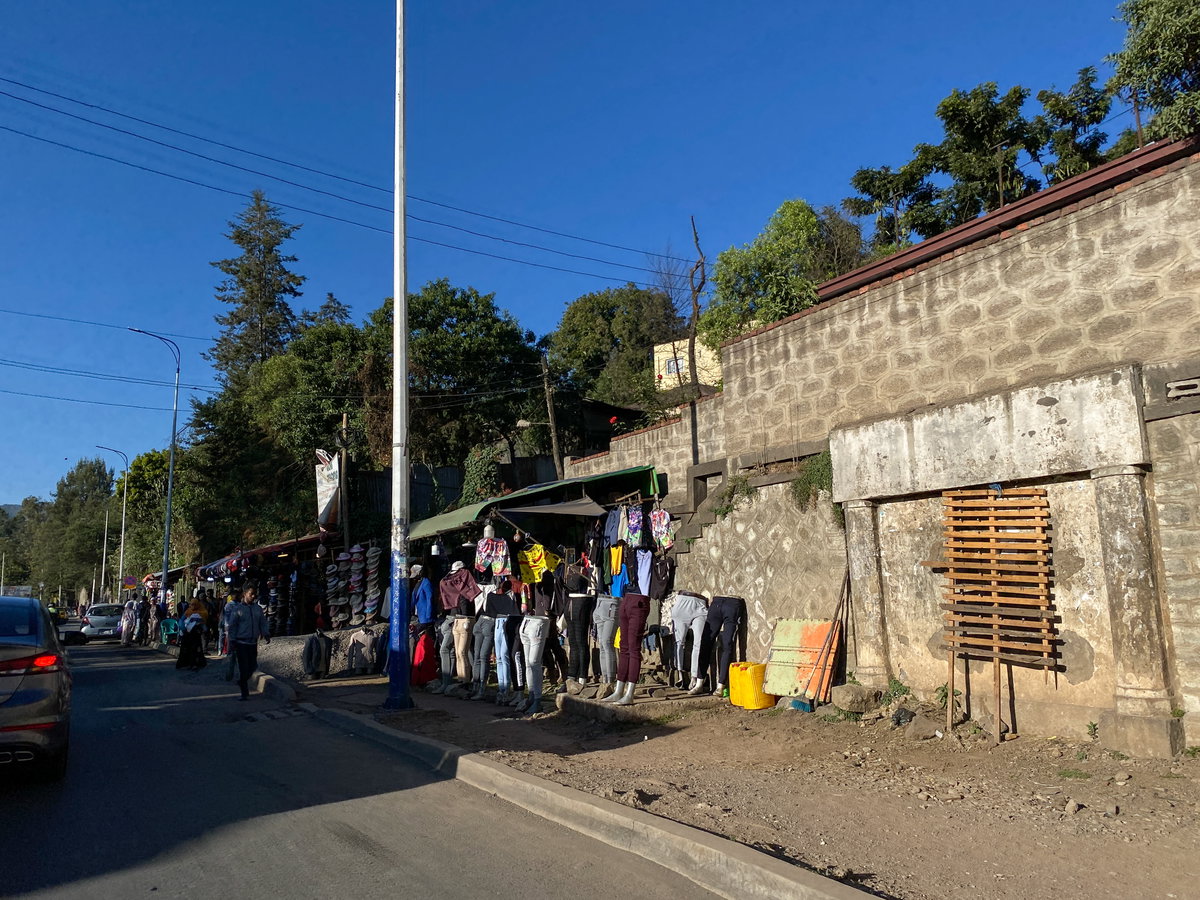 Calles de Adís Abeba - 2022 - 16, Addis Ababa, Ethiopia, 2022