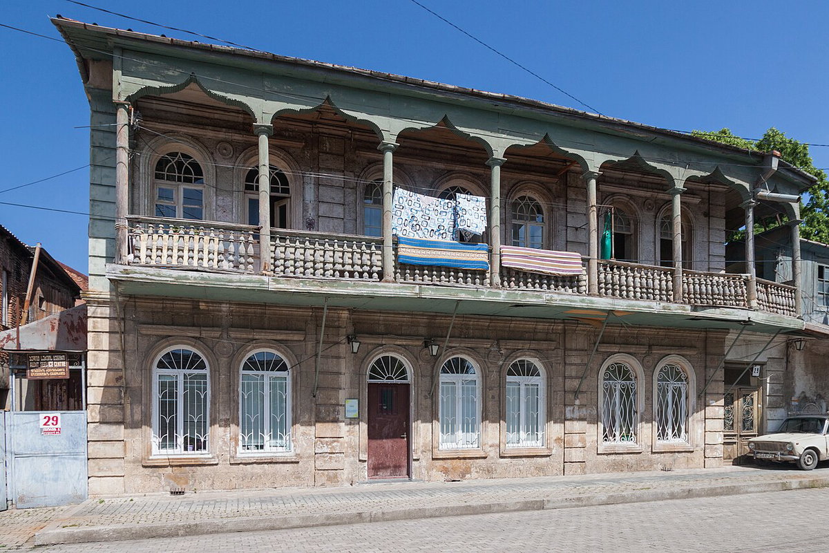 Kutaisi, Stary dom, ulica Newport, Kutaisi, Georgia, 2014
