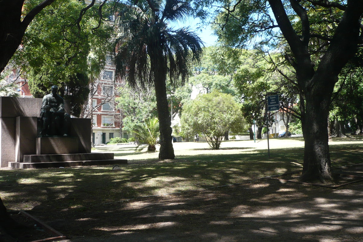 Monumento al Doctor Luis Morquio, Montevideo, Uruguay, 2011