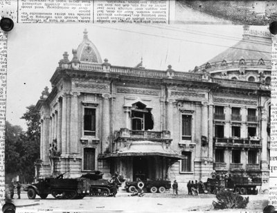 EU: Ongeregeldheden in Indo-China. Na twee dagen felle strijd bezetten Franse troepen het operagebouw te Hanoi (1947), Hanoi, 1947