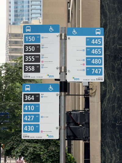 STM arrêt bus René-Lévesque-Union 3 panneaux, Montreal, 2025