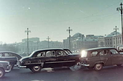 Manézs tér. Balra a Manézs, egykor cári lovarda, ma kiállítóterem. Fortepan, Moscow, 1958