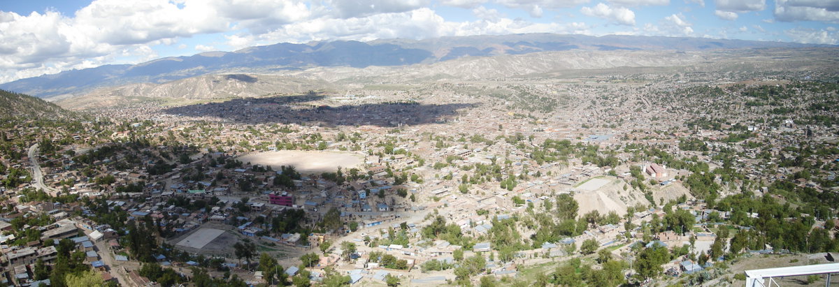 Vista desde el Mirador La Picota, Ayacucho, Peru, 2014