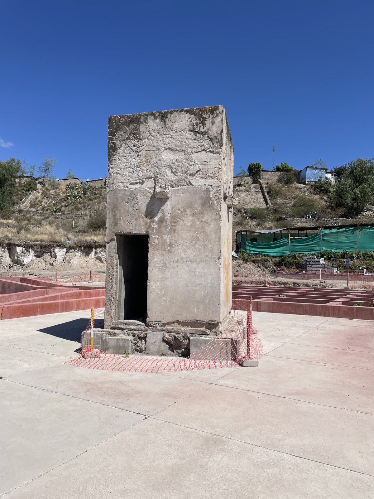 Santuario La Hoyada Monumento "El Horno", Ayacucho, Perú Front View, Ayacucho, Peru, 2025