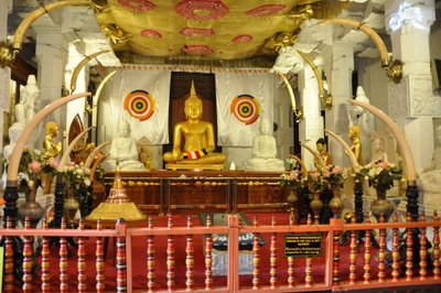 Shrine - The Temple of the Sacred Tooth Relic (Kandy), Kandy, 2011