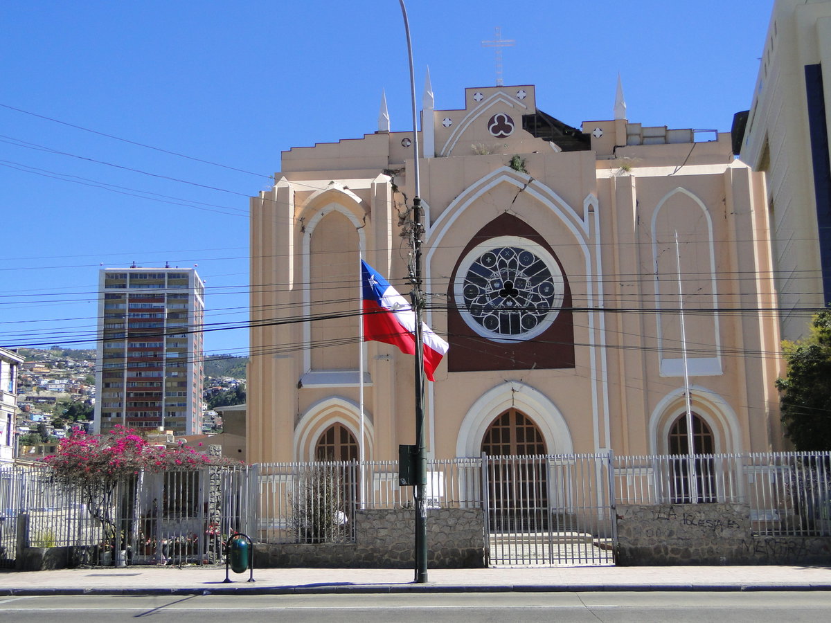 Iglesia de los Doce Apóstoles-Frontis 05, Valparaíso, Chile, 2012