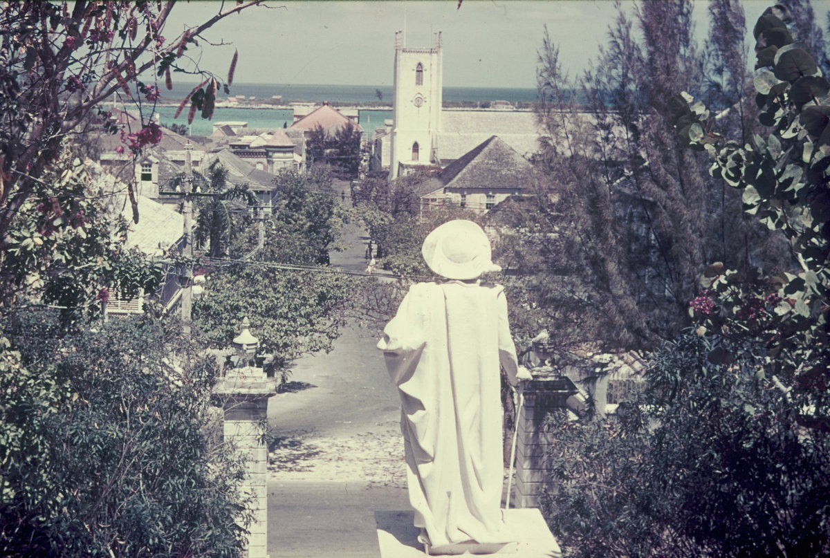EU: Reisefotos Bahamas. Nassau. Blick vom Denkmal für Christoph Kolumbus vor dem Government House zum Meer (1939), Nassau, Bahamas, 1939