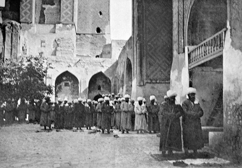 Медресе Улугбека. Намаз, Samarkand, Uzbekistan, 1890