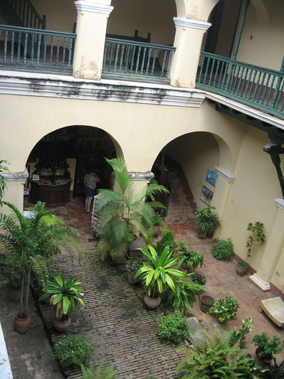 Palacio, Parque Central, Trinidad, 2011