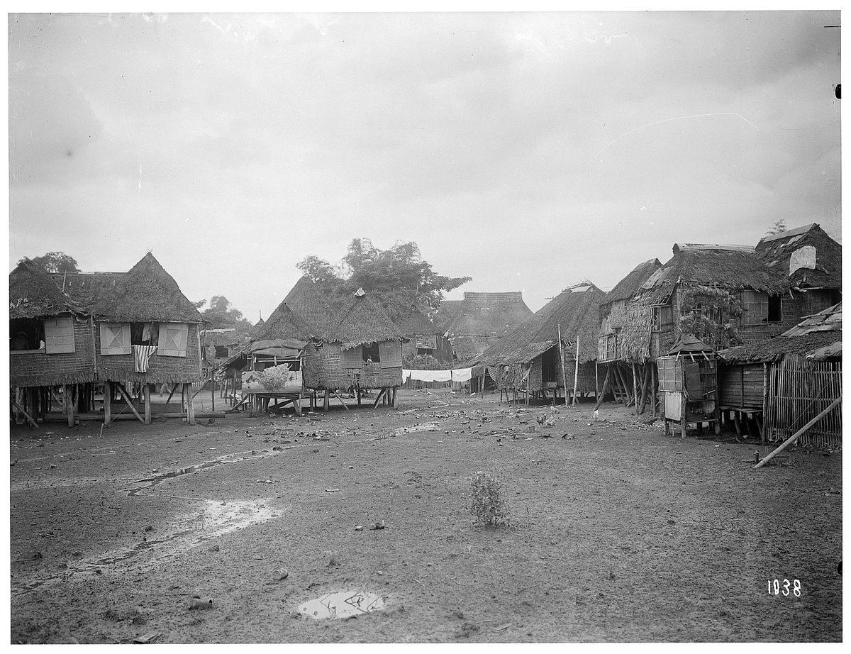 EU: Manila: Huts of a settlement with thatched roofs, built on stilts (1913), Manila, Philippines, 1913
