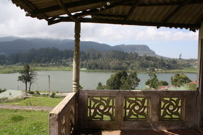Abandoned hut, Nuwara Eliya, 2012