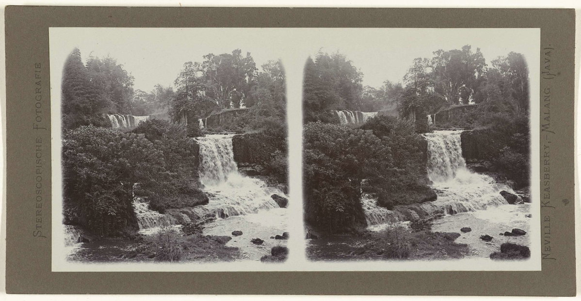 EU: Watervallen in een rivier nabij Malang (1900), Malang, Indonesia, 1900