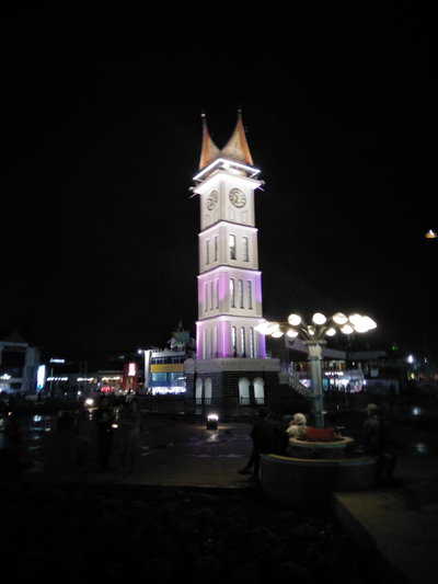 Jam Gadang di malam hari, Bukittinggi, 2019