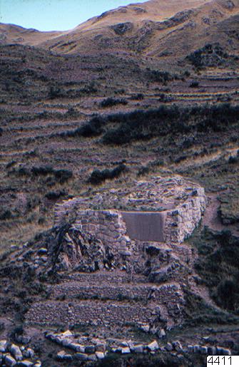 EU: Puca Pucara, fotografi, photograph (1980) - b, Cusco, 1980