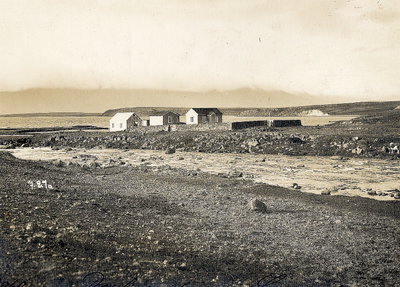 EU: Reykjavik (Island). Küstenlandschaft mit drei Wohnhäusern (1912), Reykjavik, 1912
