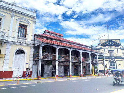C001 Casa de Hierro, Iquitos — photos through time