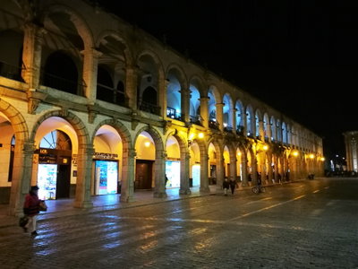 Arcades de la Plaza de Armas d'Arequipa, Arequipa, 2017