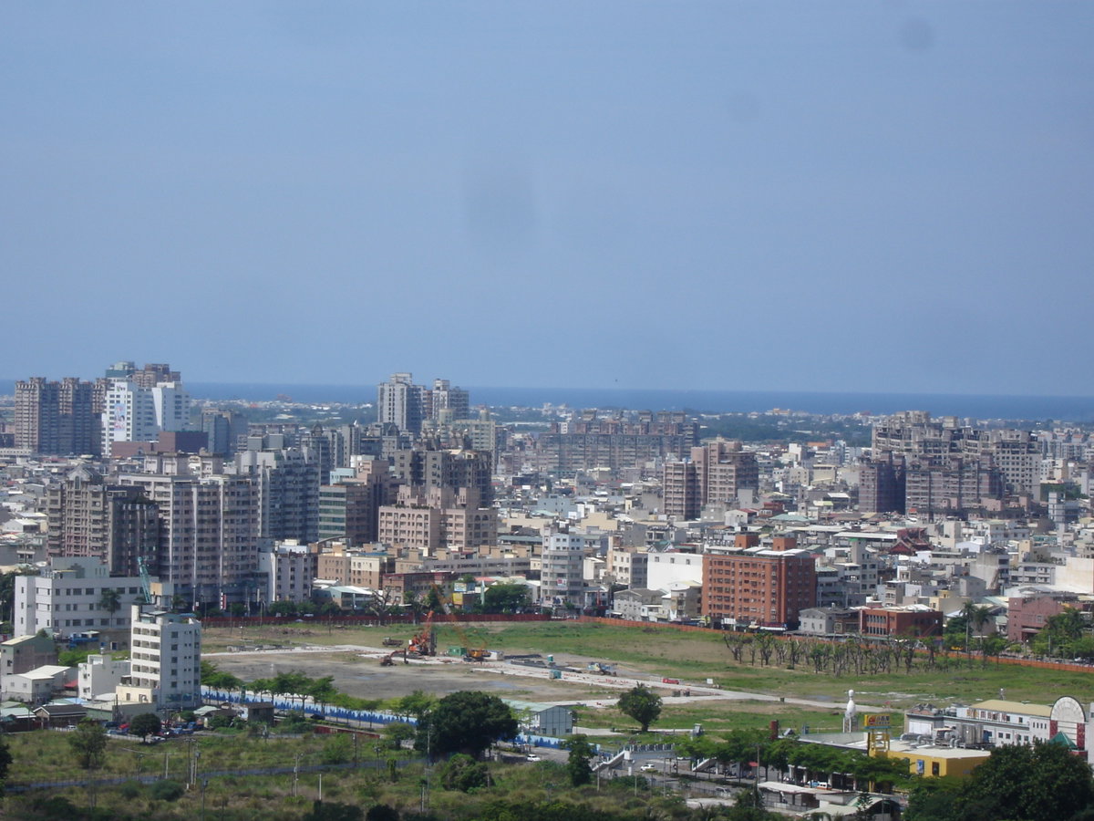 由市區遠眺台灣海峽, Tainan, Taiwan, 2012