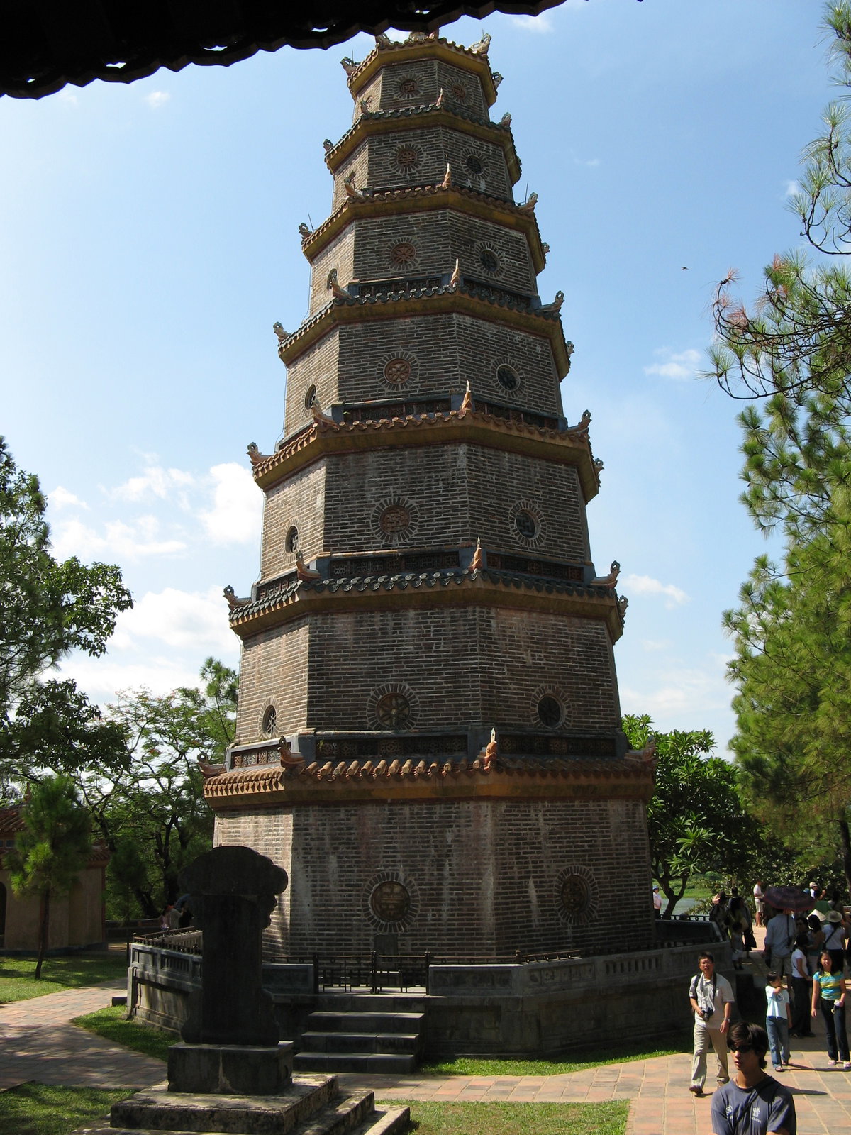 Tháp Phước Duyên chùa Thiên Mụ, Hue, Vietnam, 2006