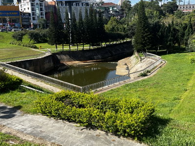 Xuan Huong Lake’s dam, Da Lat, 2025
