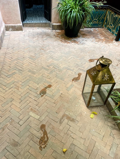 Footprints on bricks in riad in Marrakech Morocco, Marrakech, 2022