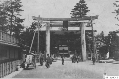 EU: tempel, portal, fotografi, photograph (1870), Kyoto, 1870