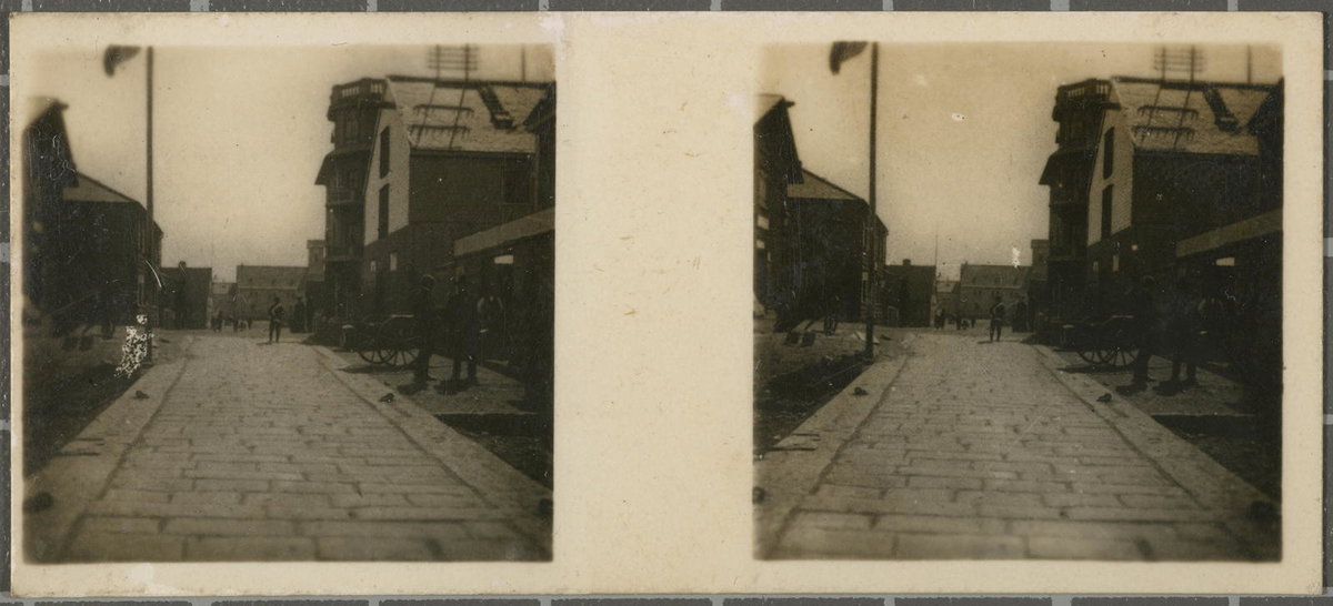 EU: No. 151. Reykjavik. - Entry by the main landing party (1933), Reykjavik, Iceland, 1933