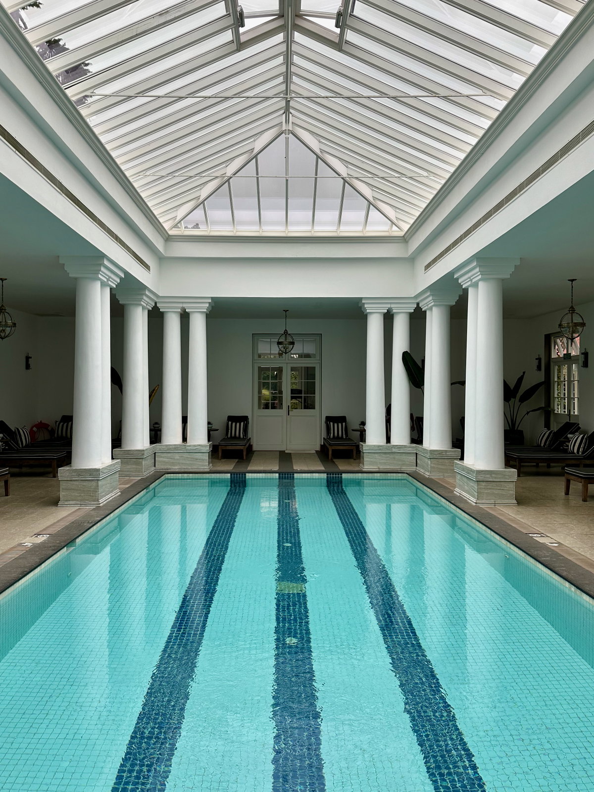 Grand Hotel a Nuwara Eliya - Piscina, Nuwara Eliya, Sri Lanka, 2023