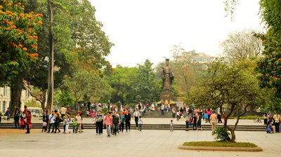 Lý Thái Tổ monument, Hanoi — photos through time