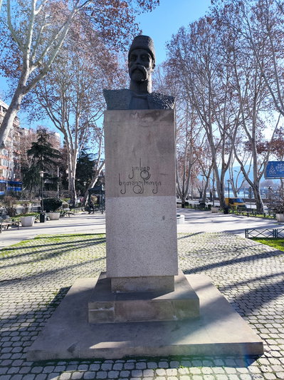 Maxim Gorky monument in Tbilisi, Tbilisi — photos through time