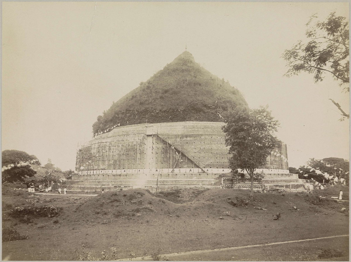 EU: Stoepa, Anuradhapura (1895), Anuradhapura, Sri Lanka, 1895