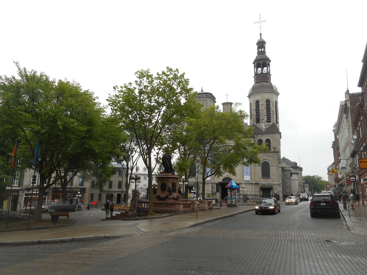 Place de l Hotel-de-Ville - 17, Quebec City, Canada, 2016