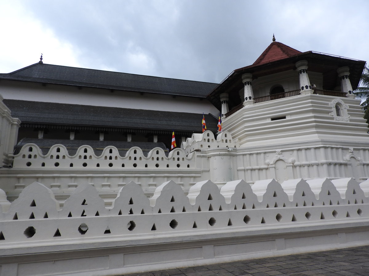 Sri Dalada Maligawa-31-kandy-Sri Lanka, Kandy, Sri Lanka, 2019