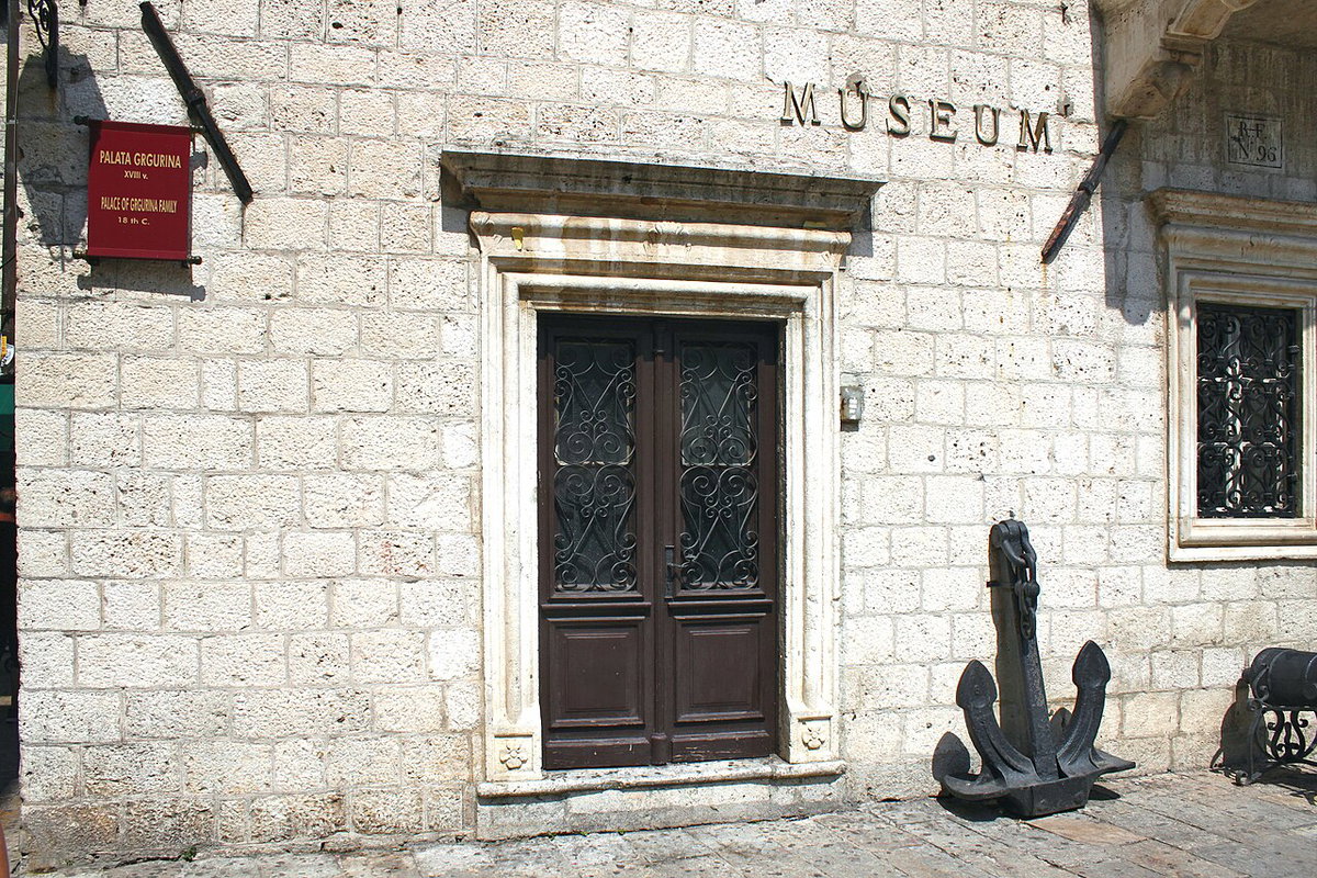 Pałac rodu Grgurina (obecnie Muzeum Morskie Czarnogóry) w Kotorze, Kotor, Montenegro, 2009