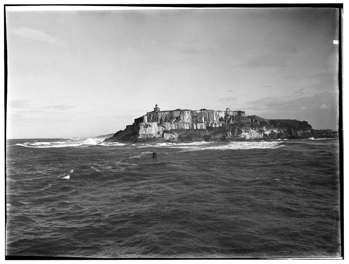 EU: San Juan, Puerto Rico. Fortress at the harbor entrance. View of the sea (1915), San Juan, Puerto Rico, 1915