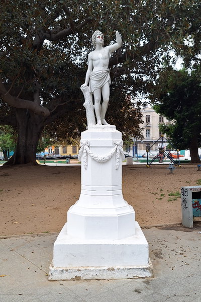 Estatua en Parque Italia, Valparaíso, Valparaíso, 2024