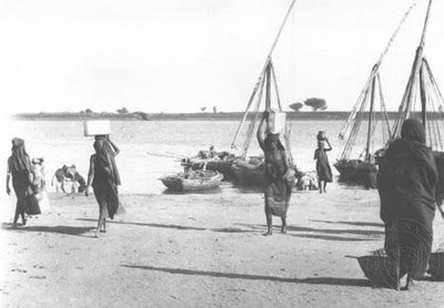 EU: Přístav na Nilu – nosiči zboží (1901), Omdurman, 1901