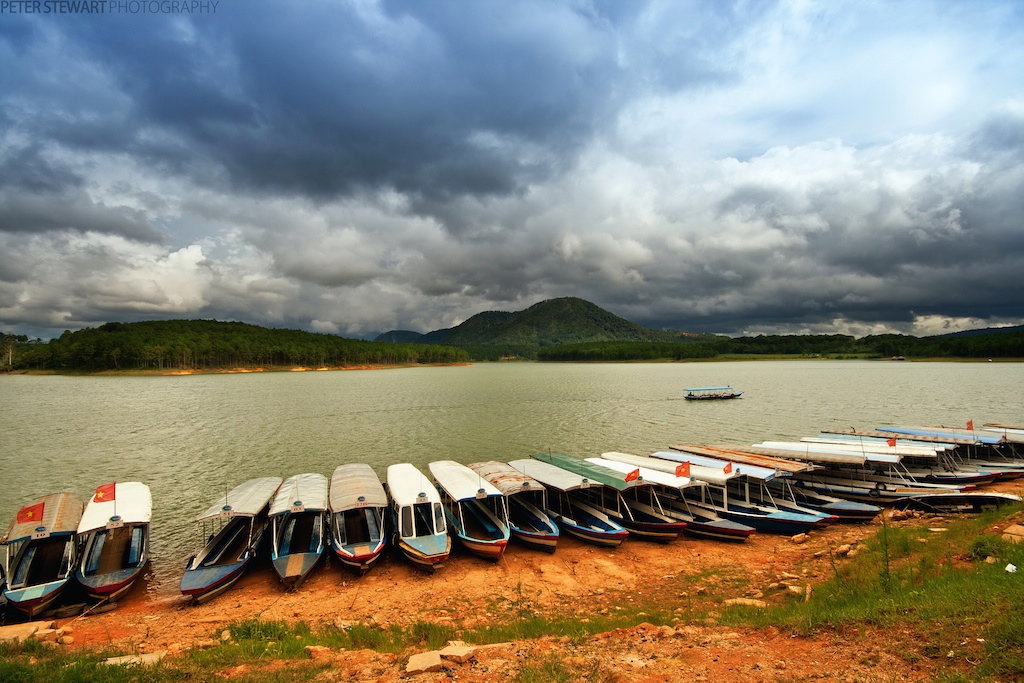 Flickr - Shinrya - Vietnam Boats 1, Da Lat, Vietnam, 2011