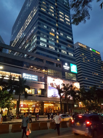 Myanmar plaza, Yangon, 2018